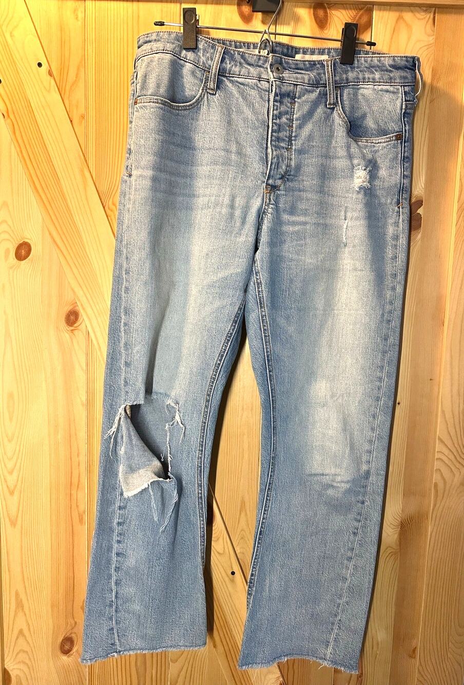 Pilcro and the Letterpress Anthropologie Distressed Straight Leg Jeans - Size 30